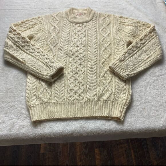 Alan Paige Cream Cable Knit Vintage 100% Wool Crew Neck Sweater Size 40 - Picture 1 of 9